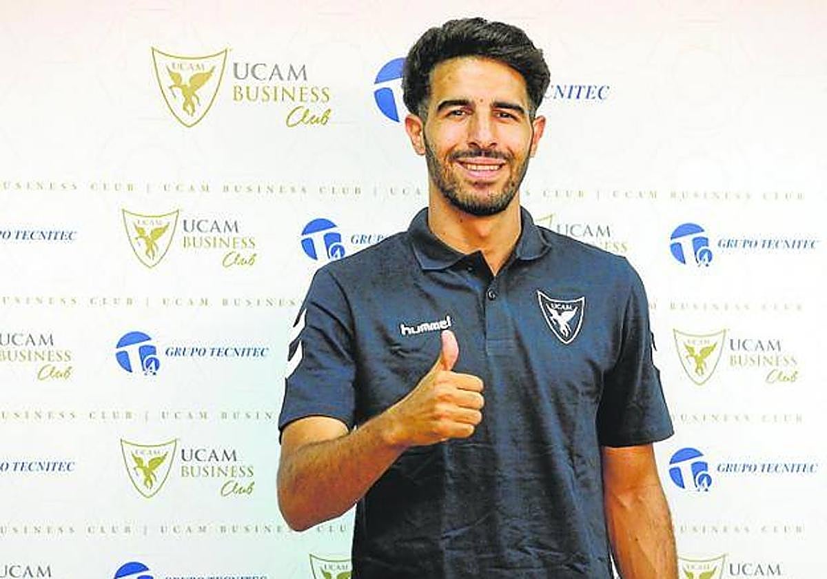 Yasser, un todoterreno que sigue un año más en el UCAM La Verdad